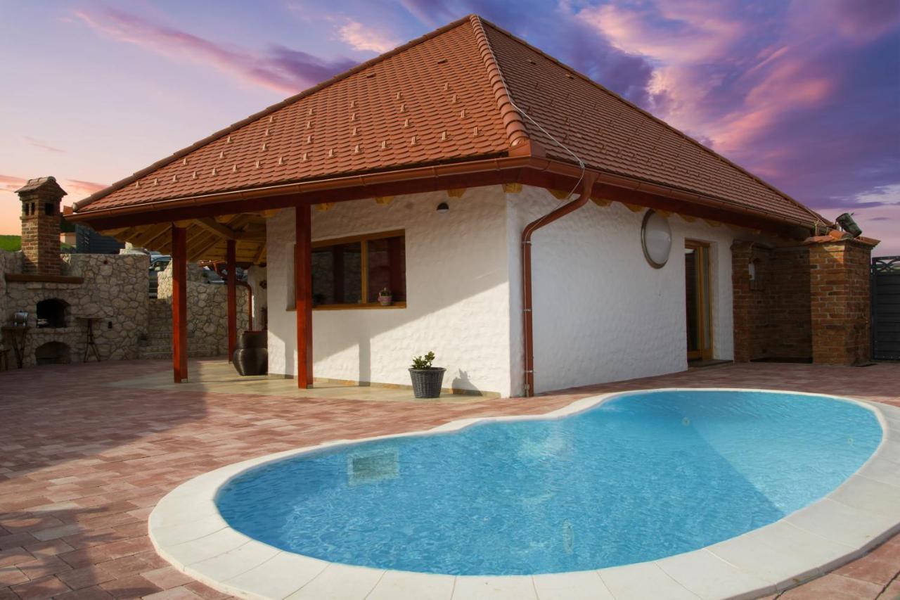 Ferienwohnung Secret Wellness Bodonci Exterior foto